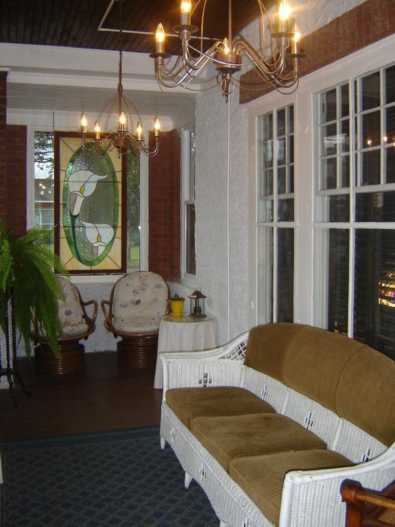 Talwood Manor B&B Порт Колборн Екстериор снимка