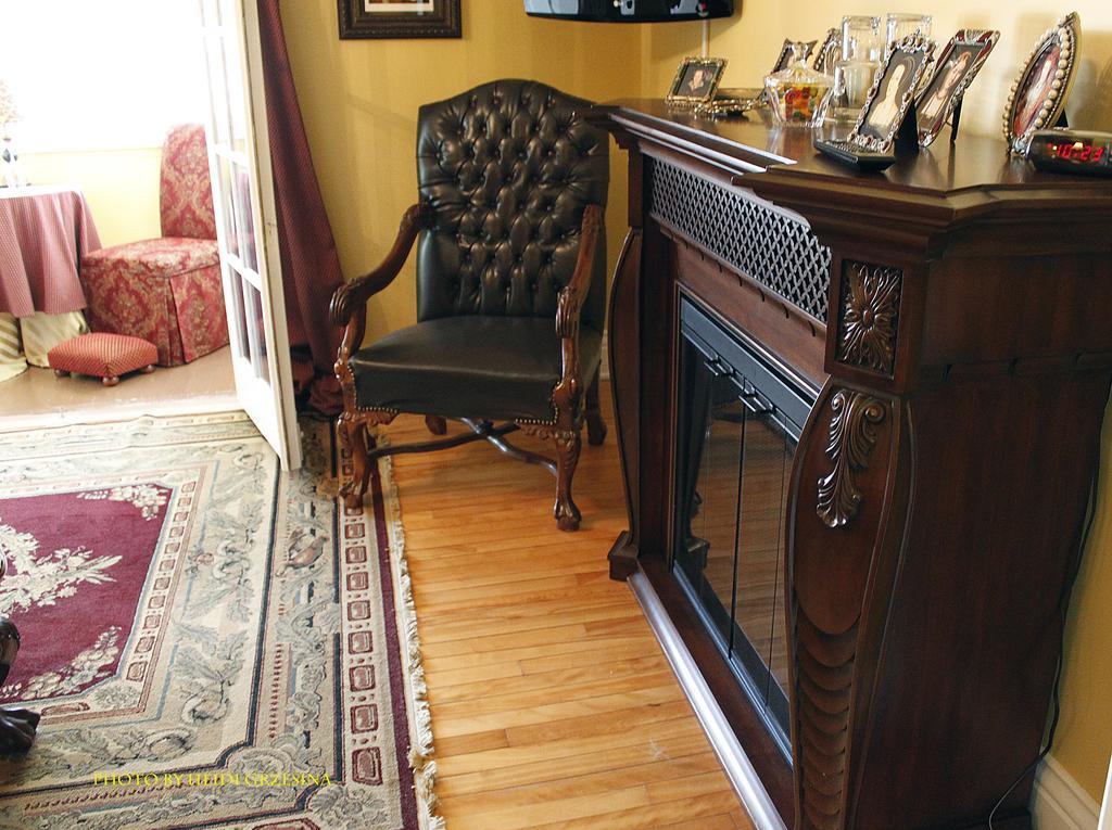 Talwood Manor B&B Порт Колборн Стая снимка