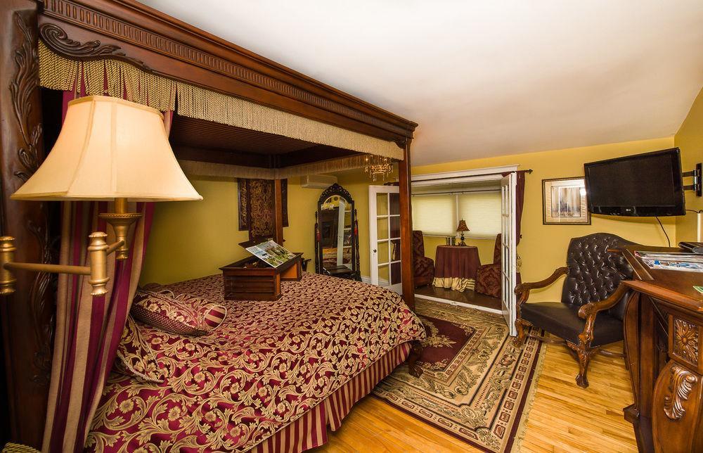 Talwood Manor B&B Порт Колборн Екстериор снимка
