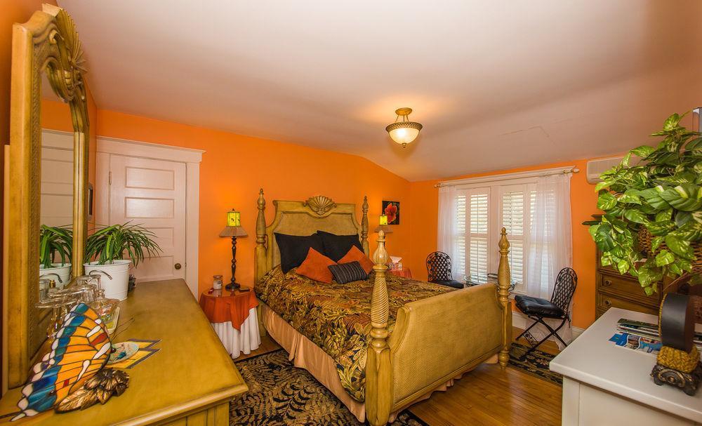 Talwood Manor B&B Порт Колборн Екстериор снимка