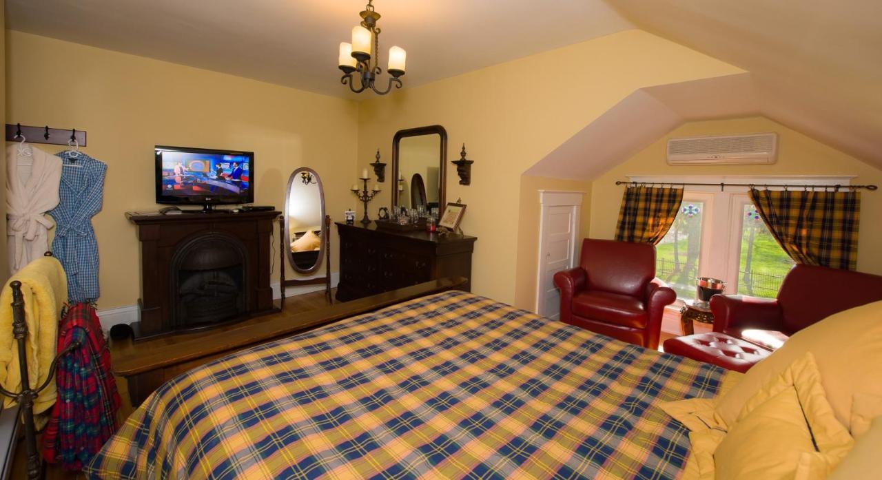Talwood Manor B&B Порт Колборн Екстериор снимка